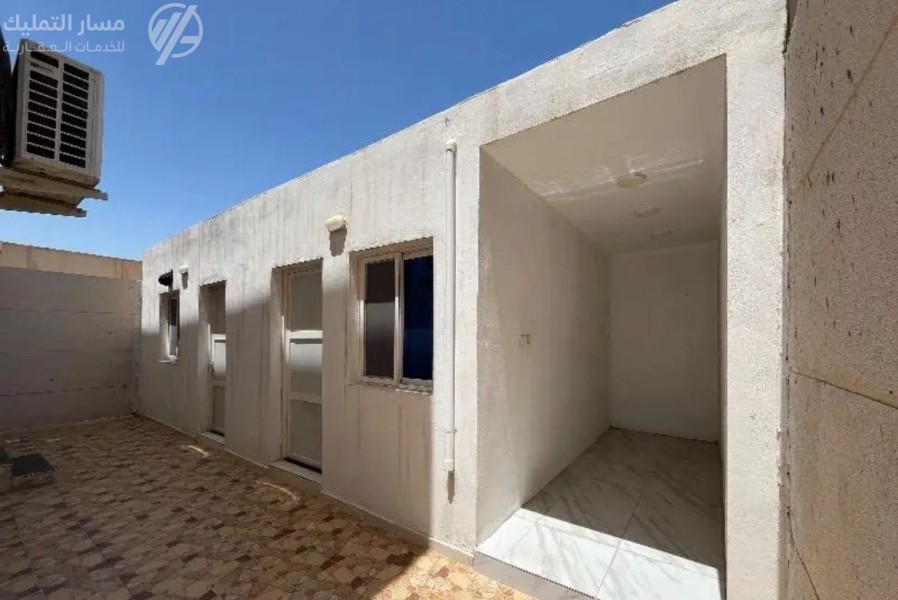 Photo by Daniel J. Schwarz